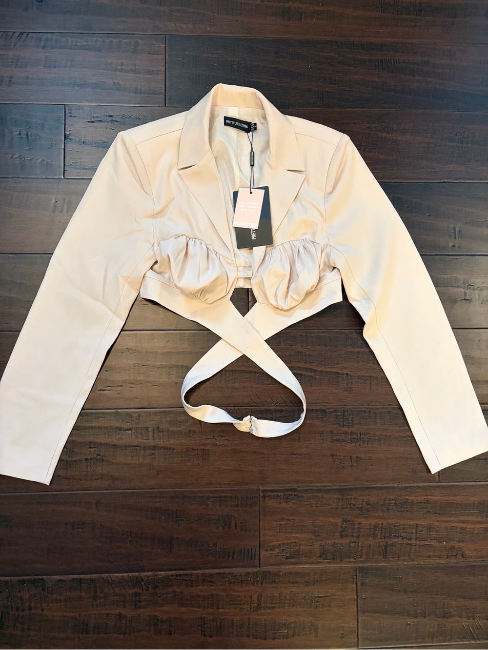 NWT Pretty little Thing Ruched Bust Cropped Blazer in Stone wrap waist sexy - Picture 10 of 10